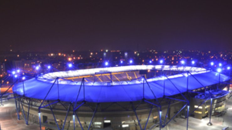 Голландия и Дания открыли Евро-2012 в Украине