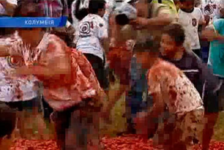 В Колумбии проходит фестиваль томатов