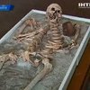 В Болгарии открылась выставка скелетов вампиров