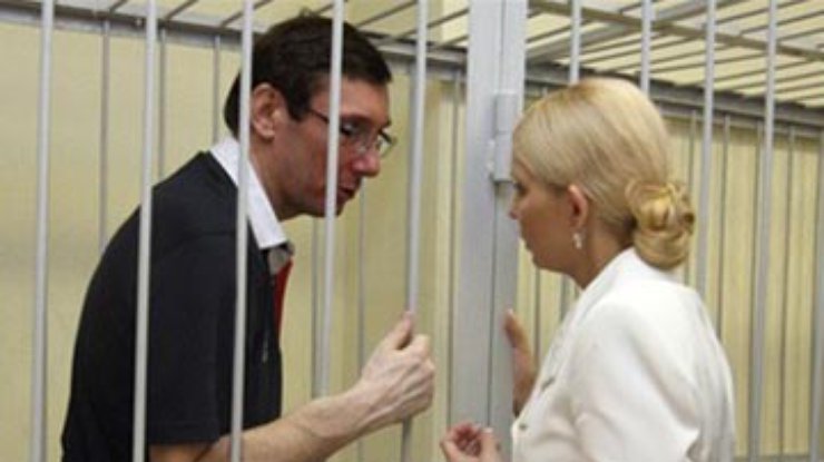 Тимошенко и Луценко не смогут принимать участия в выборах - Кузьмин