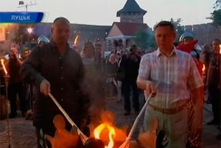 В Луцком замке провели средневековое арт-шоу