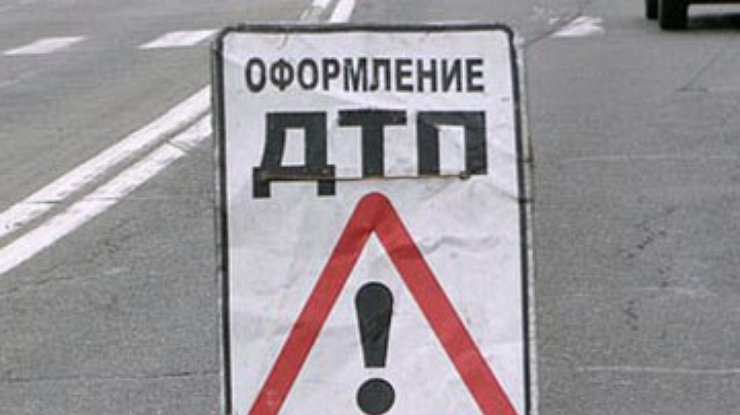 На Львовщине столкнулись три автомобиля