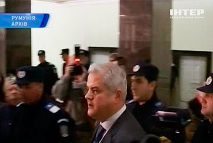Из-за обвинений в коррупции экс-премьер Румынии пытался покончить с собой