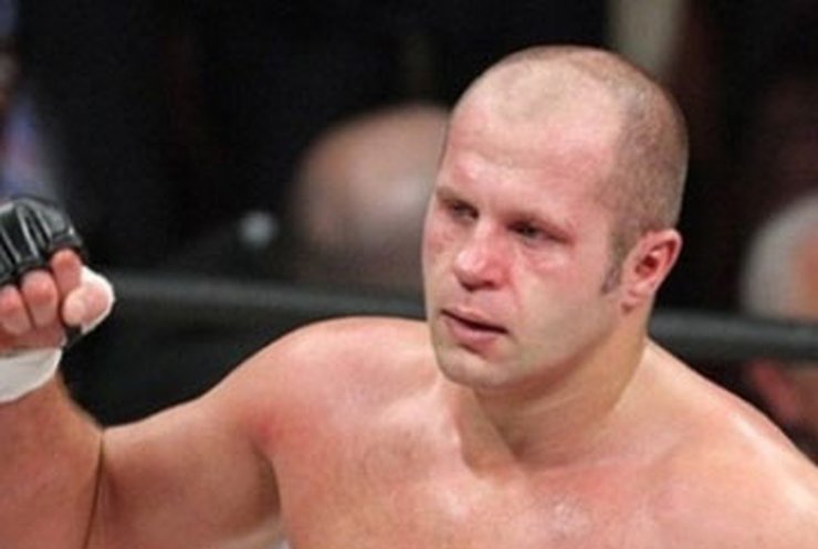 Федор Емельяненко нокаутировал Риззо и завершил карьеру
