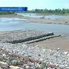 Разрушенная дамба угрожает жителям села на Буковине новым затоплением