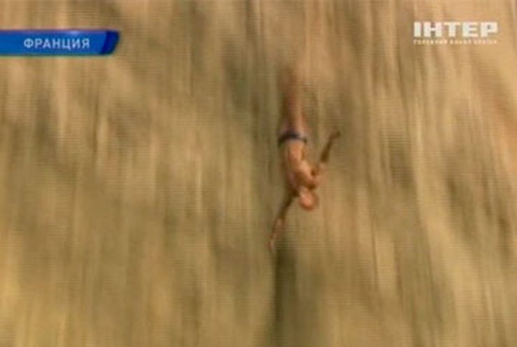 На Корсике стартовали соревнования по экстремальным прыжкам в воду