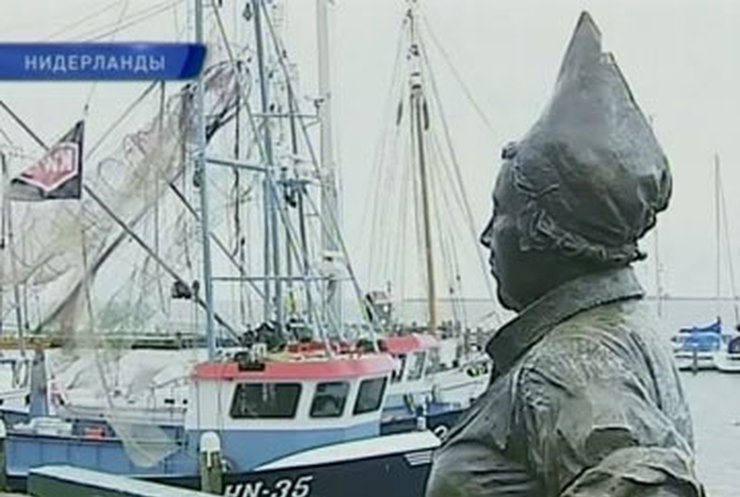 Голландский Волендам живет только рыбалкой