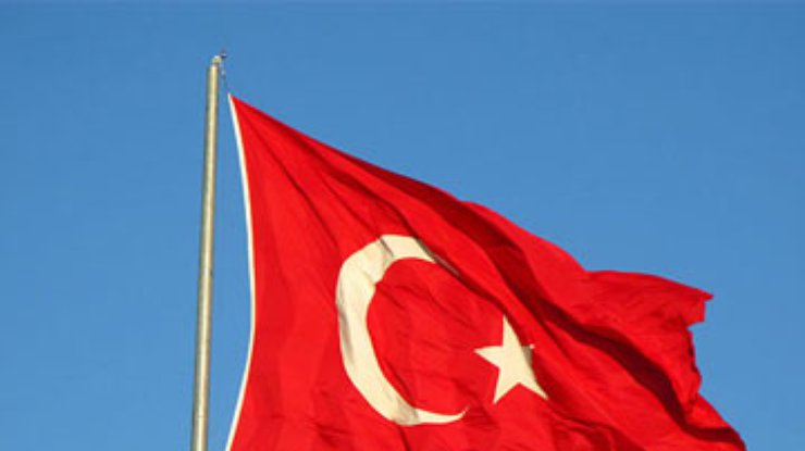 Турция в рамках закона ответит на сбитый Сирией самолет