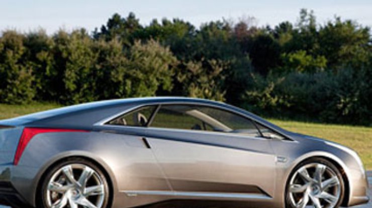 Cadillaс готовит гибридное купе ELR