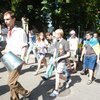 Под АП митингуют противники "языка" и сторонники Януковича
