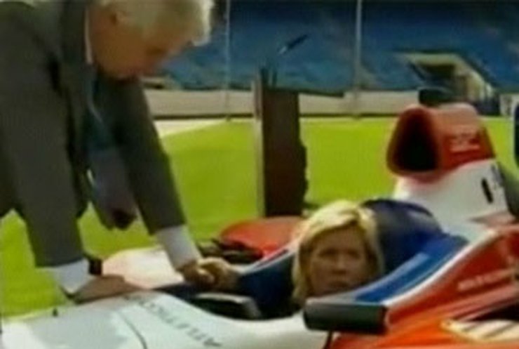 Гонщица Формулы-1 Мария де Виллота лишилась глаза в аварии на тест-заезде