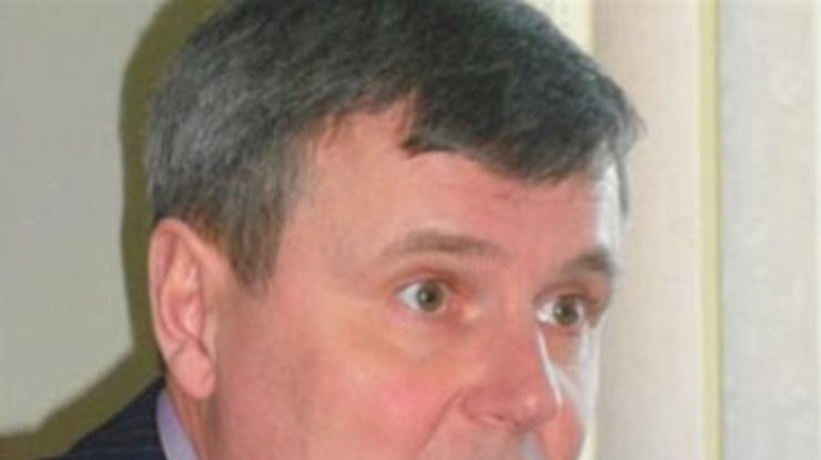 На "бютовца" завели дело за то, что он мешал посольству США