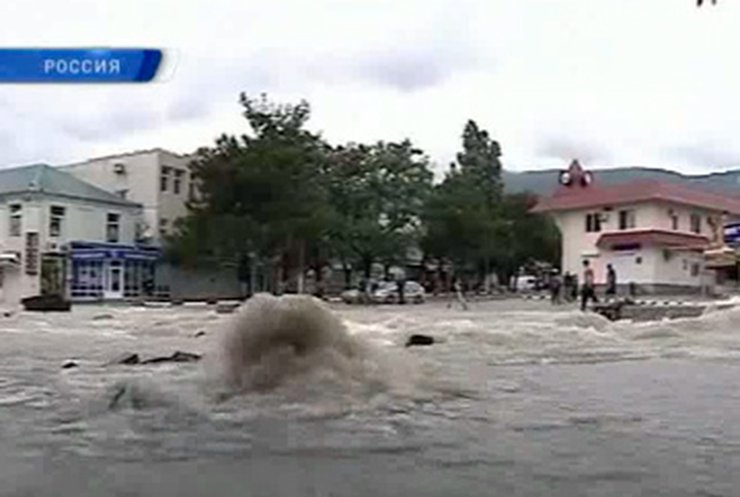 В наводнении на Кубани погибли 105 человек
