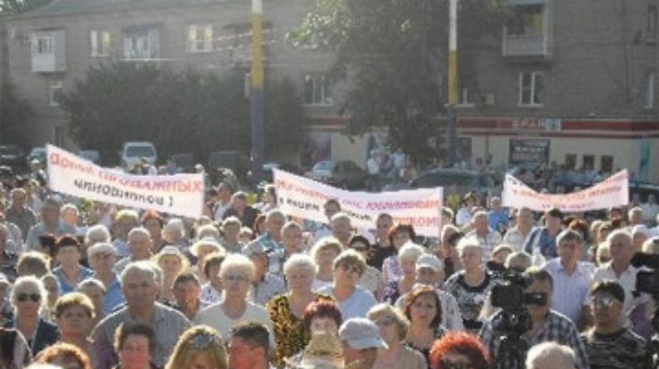 Жители Юбилейного просят президента защитить своего мэра
