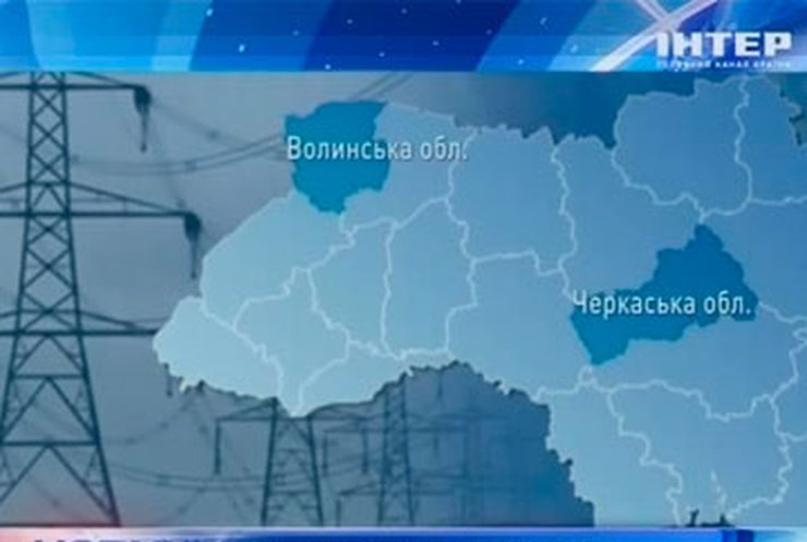 Из-за непогоды 22 населенных пункта в Украине остались без света