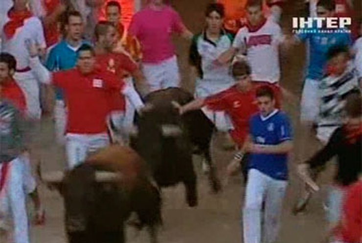 В Италии госпитализировали троих любителей забегов с быками