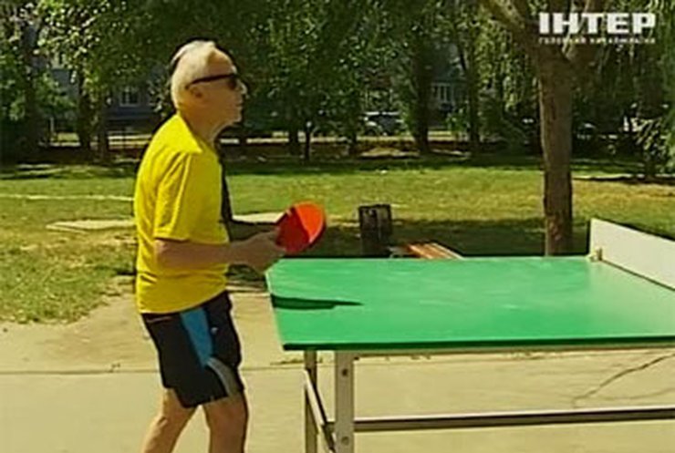 Столетний житель Броваров отстаивает честь Украины на теннисных турнирах