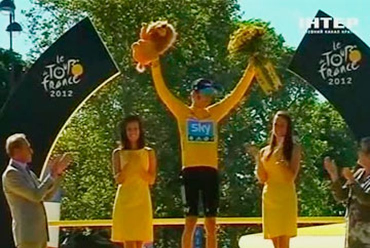 Британец впервые выиграл велогонку "Тур де Франс"