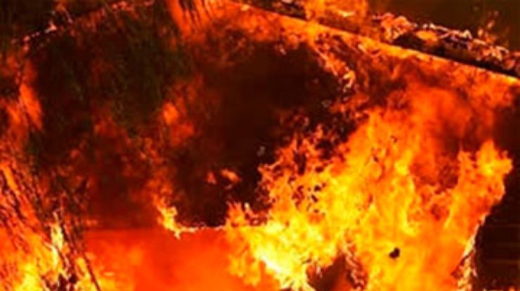 Во Львовской области подожгли офис "регионалов"