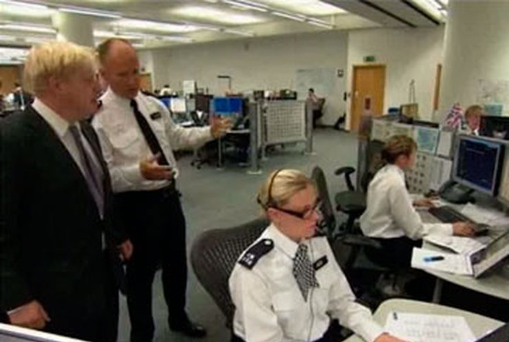 Мэр Лондона проинспектировал полицию накануне старта Олимпиады