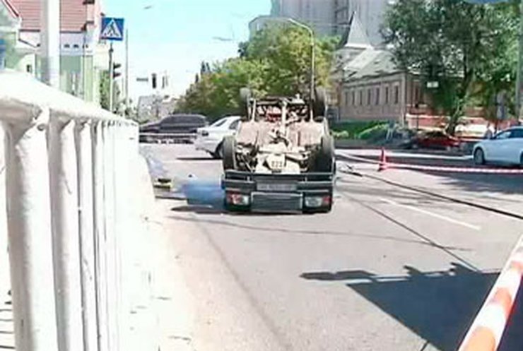 Двое пострадавших в днепропетровском ДТП все еще находятся в реанимации