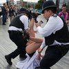 Активисток FEMEN задержали в Лондоне за акцию протеста