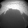 Зонд Curiosity передал первые снимки поверхности Марса