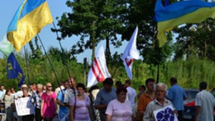 Во Львове 500 человек требовали отставки Януковича