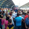 В Харькове пассажиры устроили митинг на железнодорожных путях