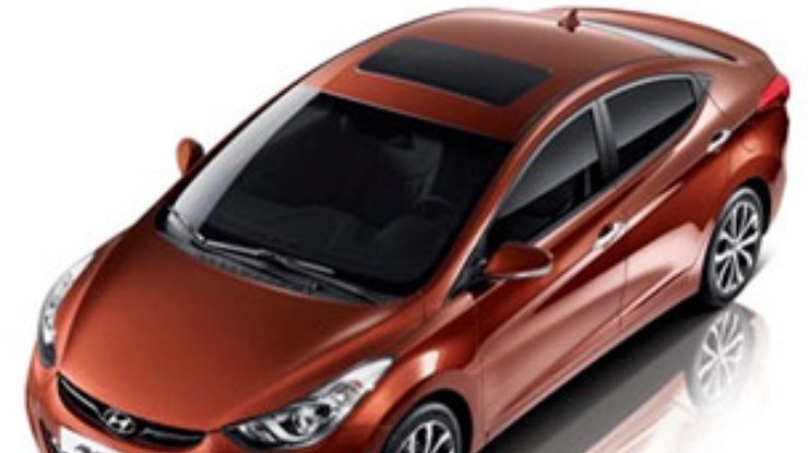 Hyundai перекрасила седан Avante в новый цвет