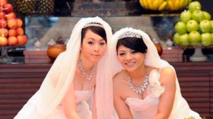 На Тайване впервые заключен однополый брак в буддистском храме