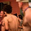 Главу Facebook заметили "топлесс" в компании полуголых мужчин