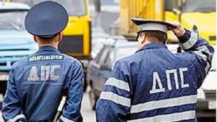 В России буйный водитель искусал инспектора ДПС