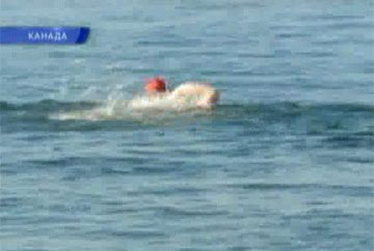 Четырнадцатилетняя канадка переплыла озеро Онтарио