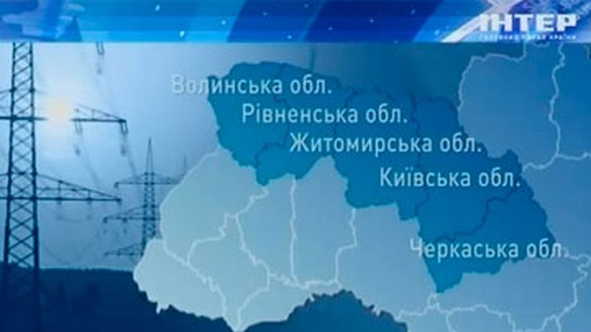 Непогода оставила без света три сотни украинских сел