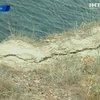 Оползень уничтожил один из крымских диких пляжей
