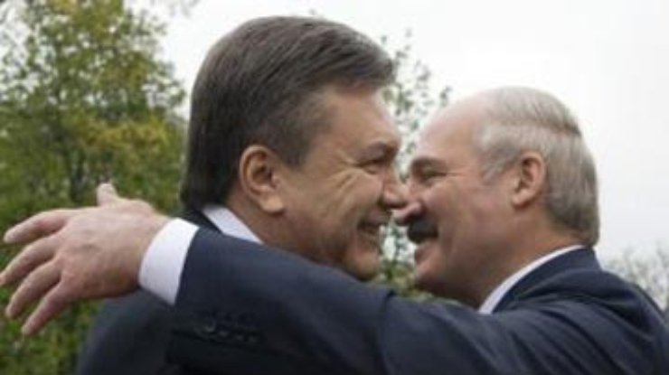 Лукашенко поблагодарил Януковича за "поистине стратегическое партнерство"