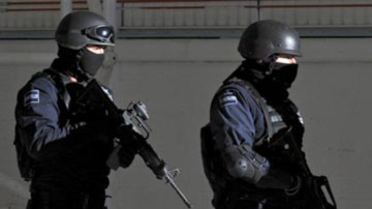В Мексике обстреляли машину с чиновниками из США