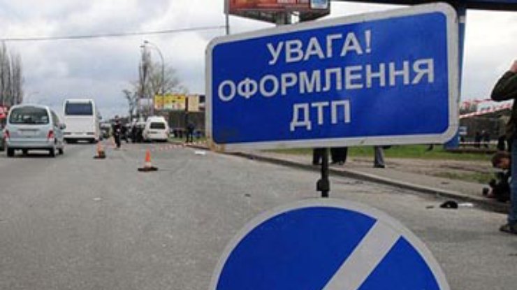 На Одесчине маршрутка въехала в грузовик с прицепом: 7 пострадавших