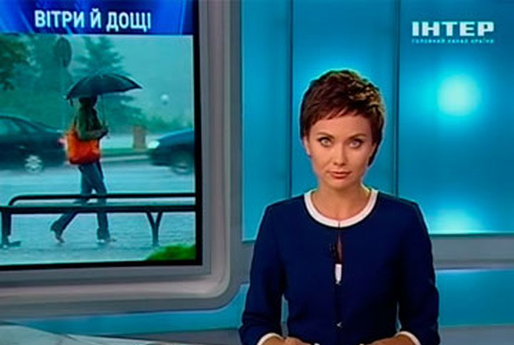 В Крыму и на юге Украины объявили штормовое предупреждение