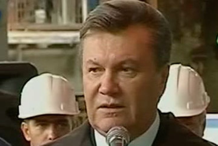 Виктор Янукович посетил Донецкий металлургический завод