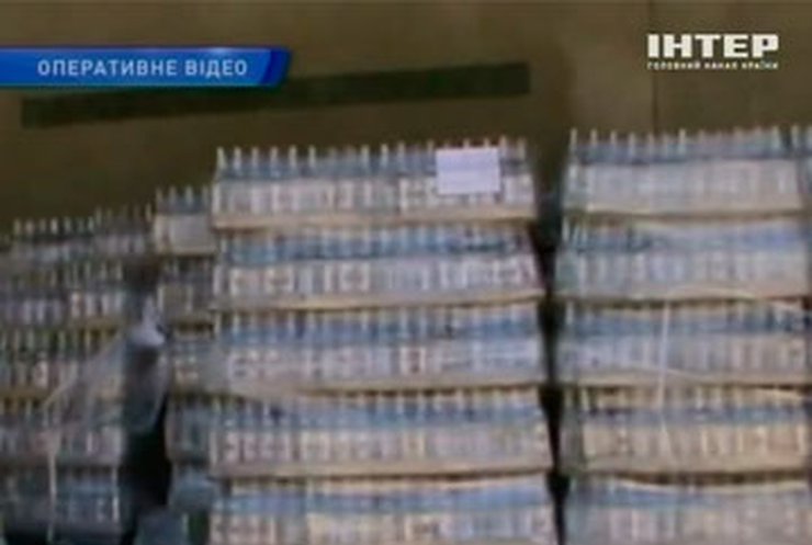 15 тысяч бутылок поддельной водки обнаружили в Тернопольской области