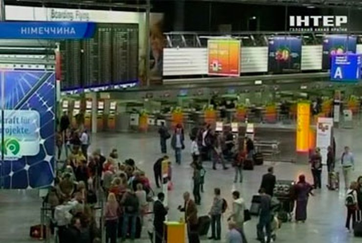 Работники авиакомпании "Люфтганза" снова бастуют