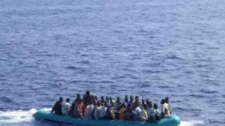 В Гвинее перевернулось судно: Погибли 30 человек