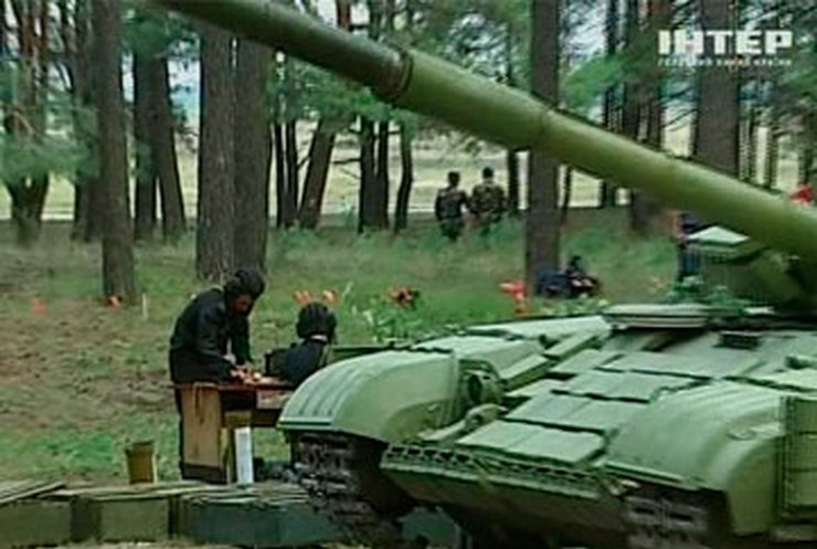 В Черниговской области начались соревнования танкистов