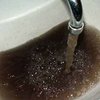 В Житомире из кранов течет мутная вода с неприятным запахом