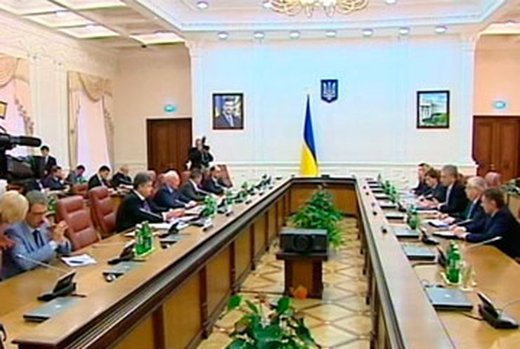 Азаров: Украина заинтересована в работе ЕЭК