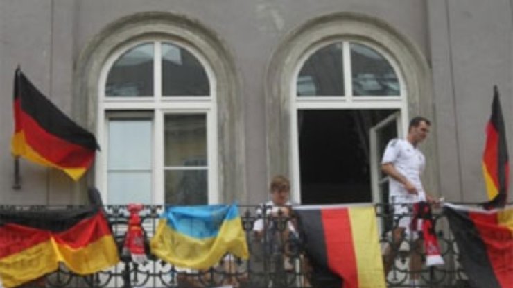 Две трети болельщиков в Украину после Евро-2012 не приедут