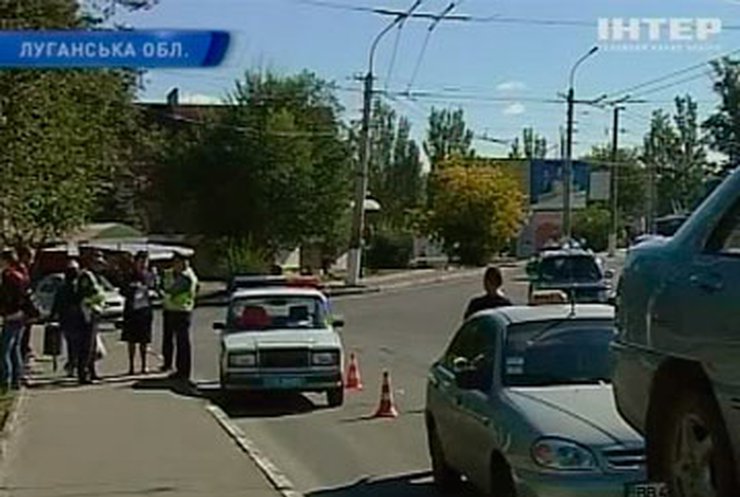 Пьяный водитель в Луганске сбил троих человек на пешеходном переходе