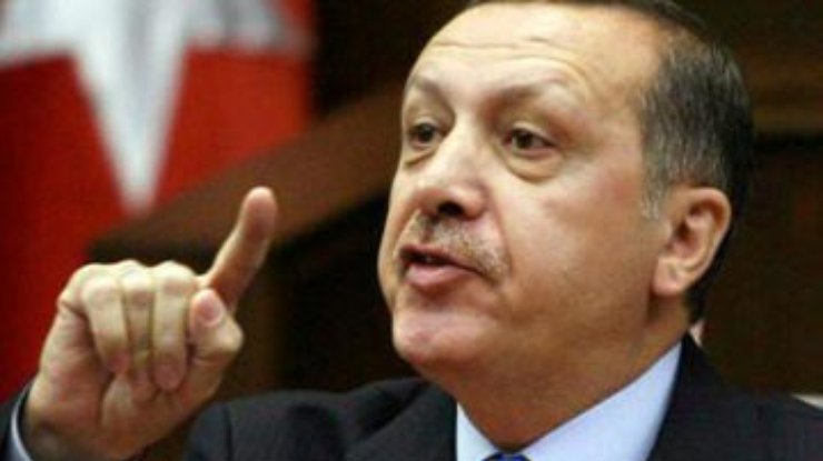 Турецкий премьер призвал мусульман вести себя достойно